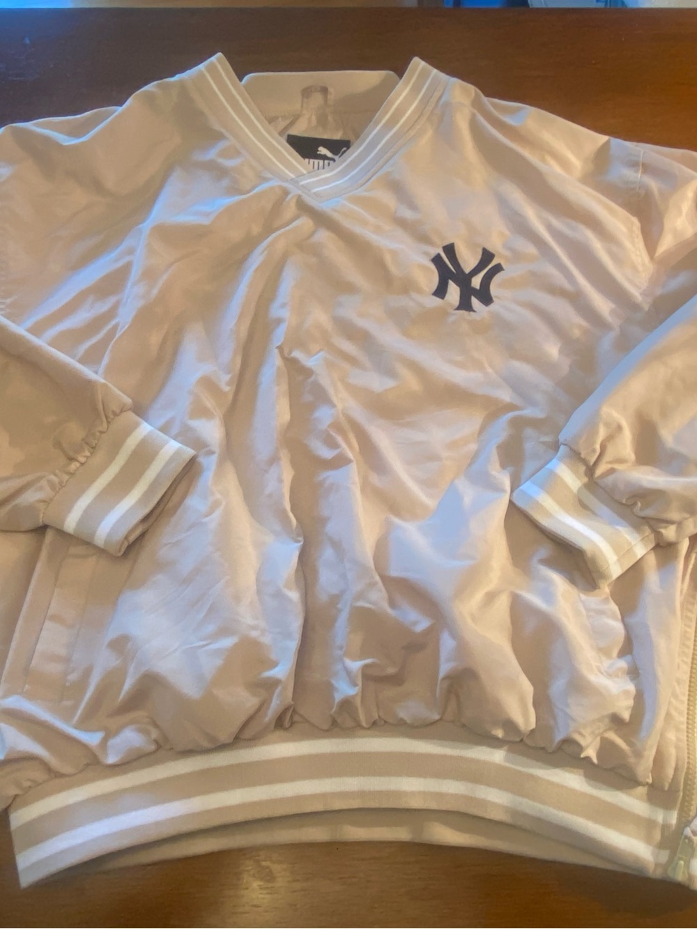 ⁠Vintage 90s Puma NY Yankees Windbreaker Jacket Mens XL Tan Deadstock NWT V-Neck